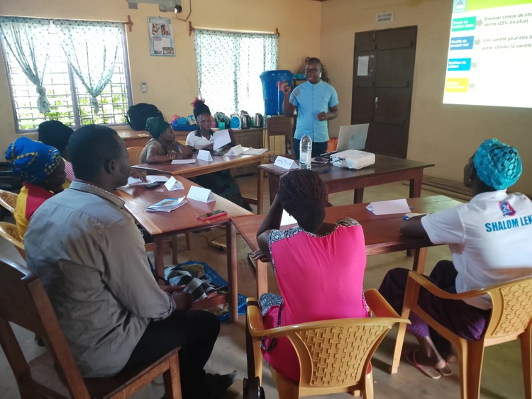 Ɔnɔbɛ̃̀ɛ̃ ŋa wà gba ɛ̀kɔ́ŋa ńǹrɔ́ǹrɔ́ ti nára-kúte/bàŋtsì 